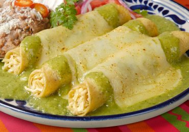 Chicken Enchiladas with Green Chile Sauce