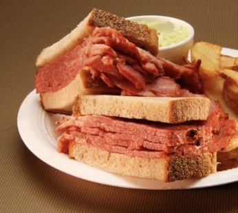 Corned Beef Sandwich (whole)