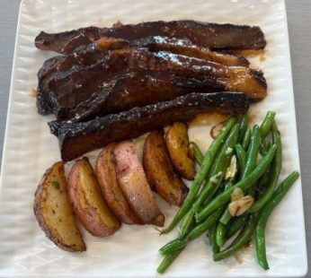 Beef Brisket w/Gravy Dinner for 4-6