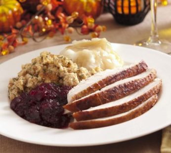 Sliced Turkey with Stuffing & Gravy for 10-12